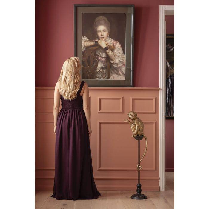 Picture Frame Incognito Sitting Countess 112x82 - JULIA VENCE STORE